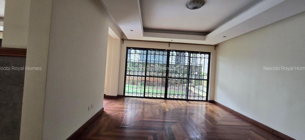5 Bed Townhouse with En Suite at Lavington Convent Drive - 15