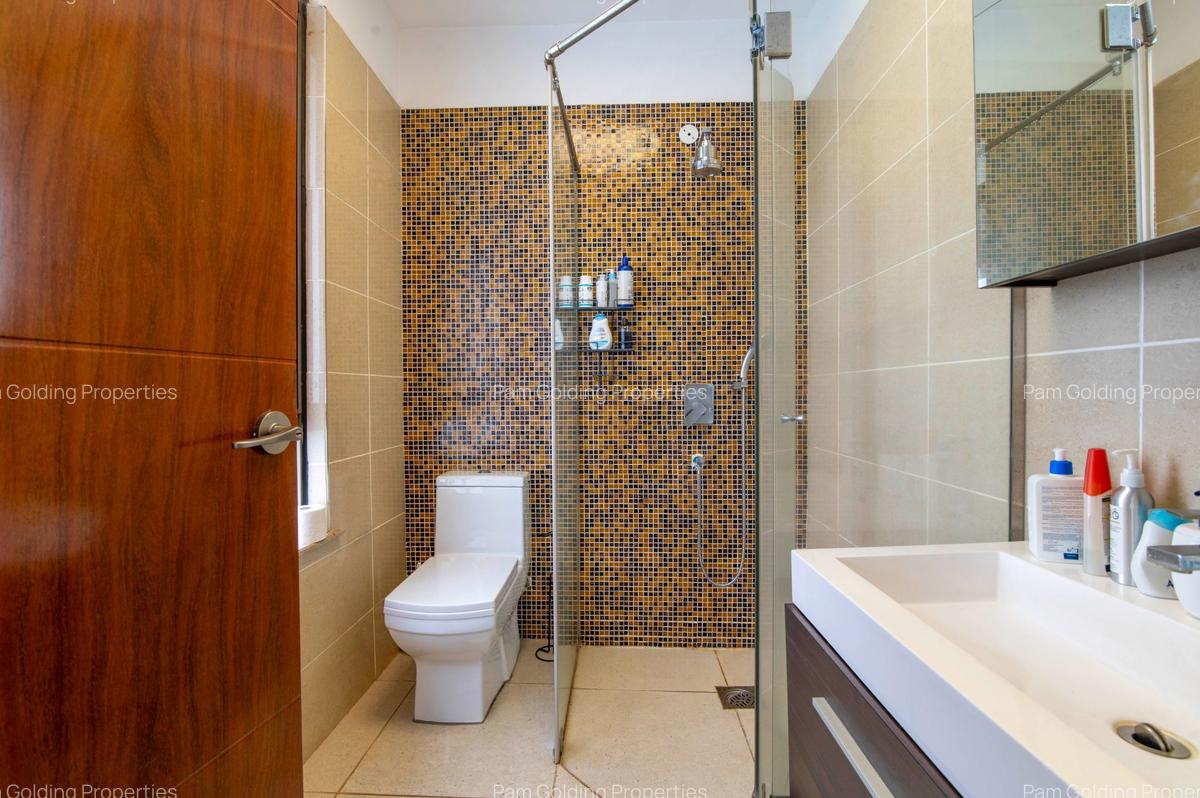 3 Bed Apartment with En Suite at 6Th Parklands - 13