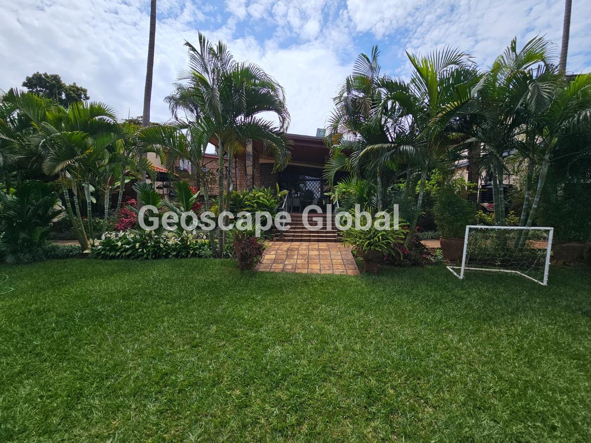 5 Bed House with En Suite in Kitisuru - 16