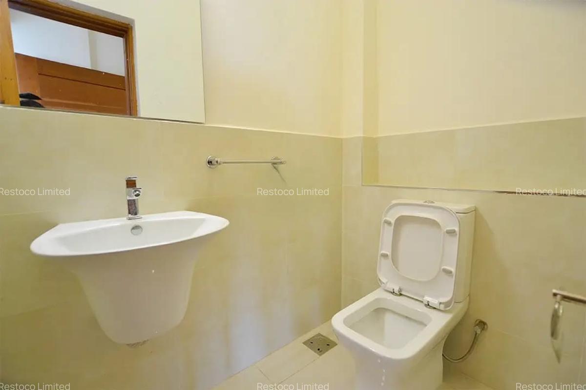 4 Bed Apartment with Borehole at 4Th Parklands - 3