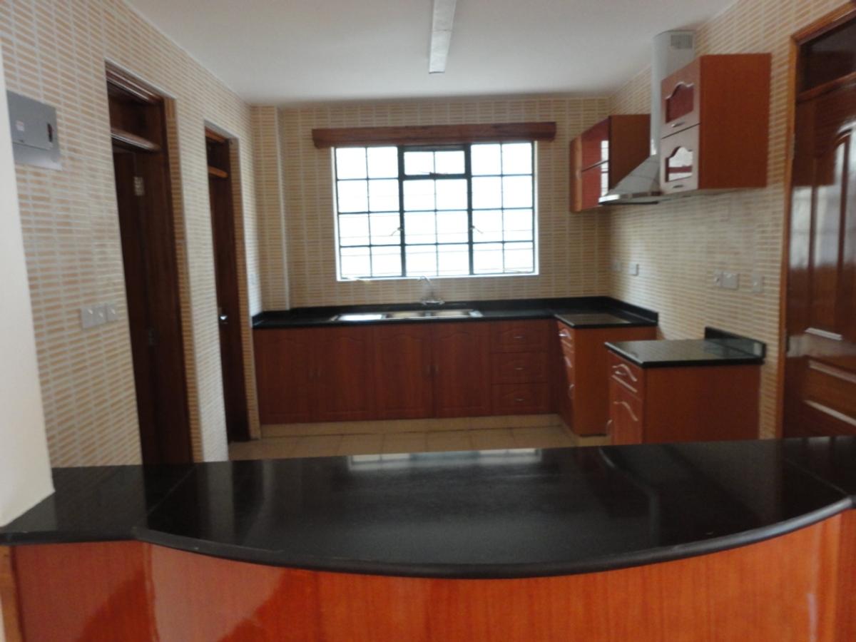 5 Bed Townhouse with En Suite at Kileleshwa - 4