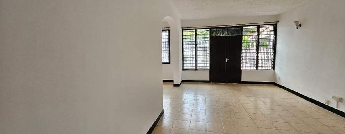 4 Bed Townhouse with En Suite at Nyali - 3