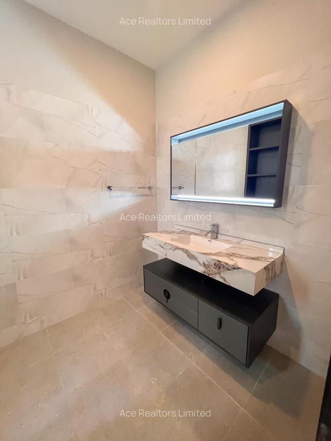 3 Bed Apartment with En Suite at Riverside Drive - 11