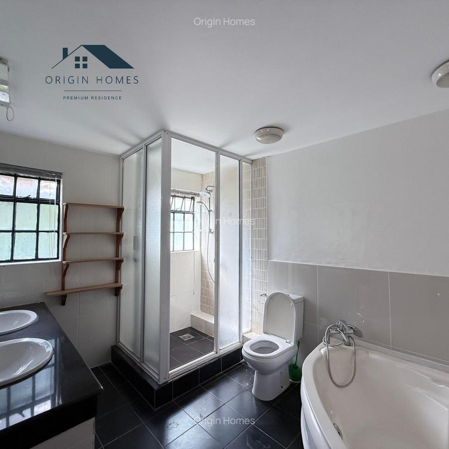 5 Bed Townhouse with En Suite at Lavington - 6