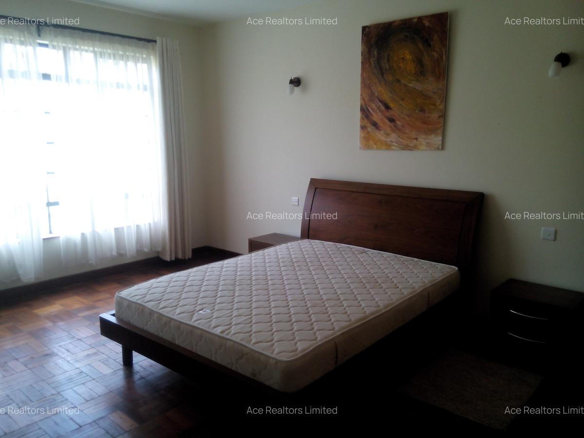 1 Bed Apartment with En Suite at Riverside - 7