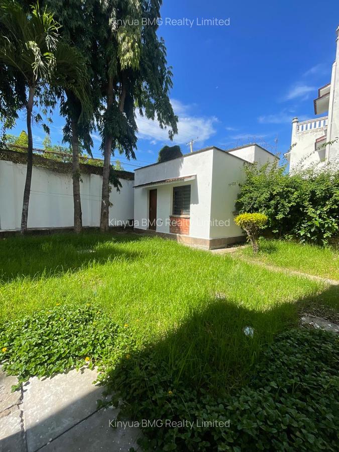 4 Bed Villa with En Suite in Nyali Area - 2