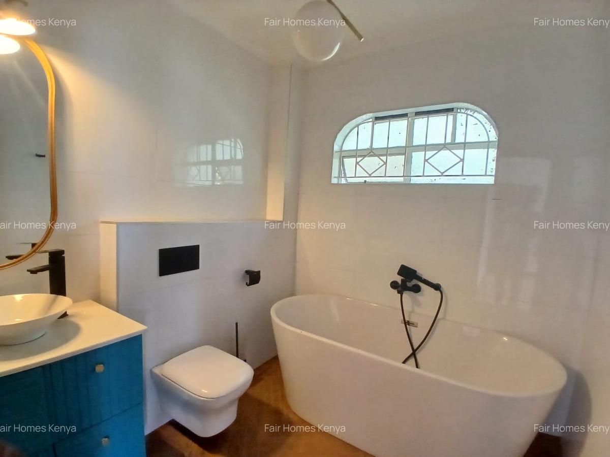 4 Bed Townhouse with En Suite at Lavington Green - 17