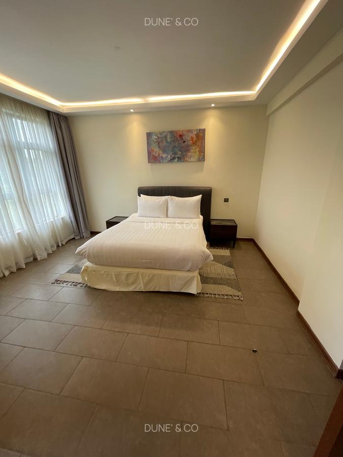 Serviced 2 Bed Apartment with En Suite in Westlands Area - 11