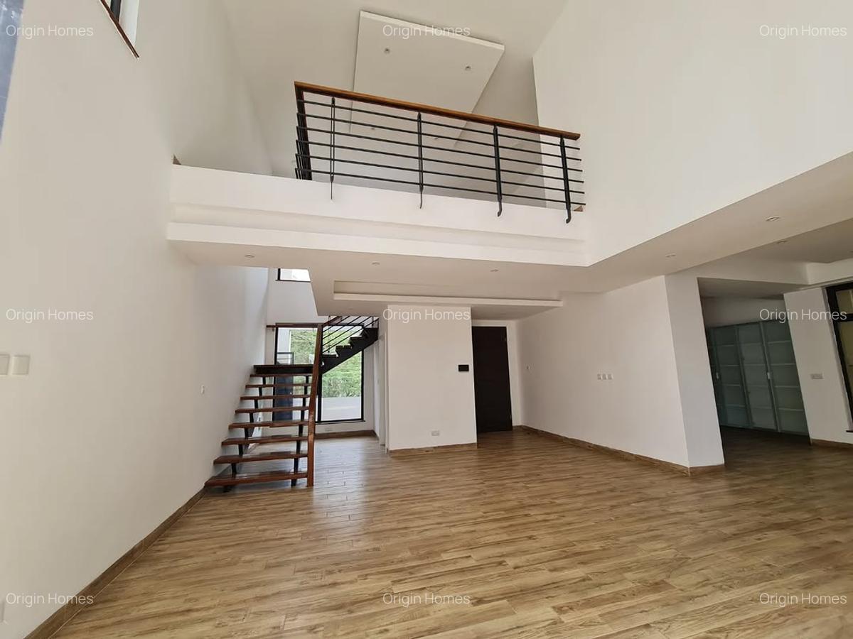 3 Bed Apartment with En Suite at Riverside Drive - 1