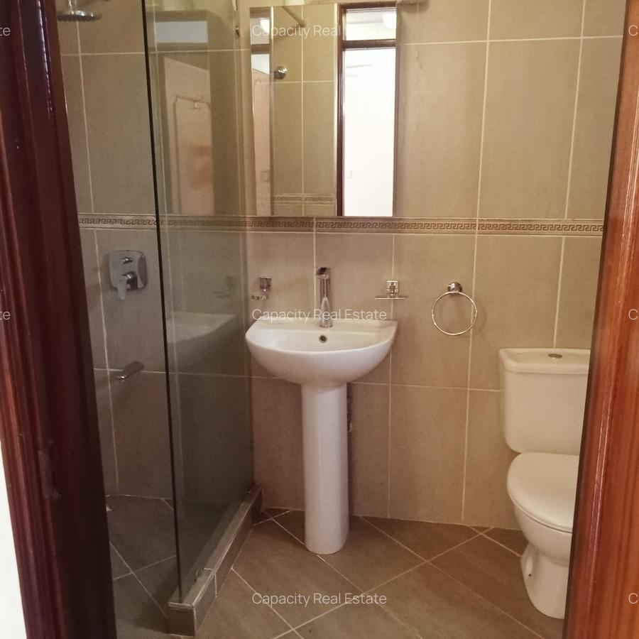 4 Bed Villa with En Suite in Runda - 17