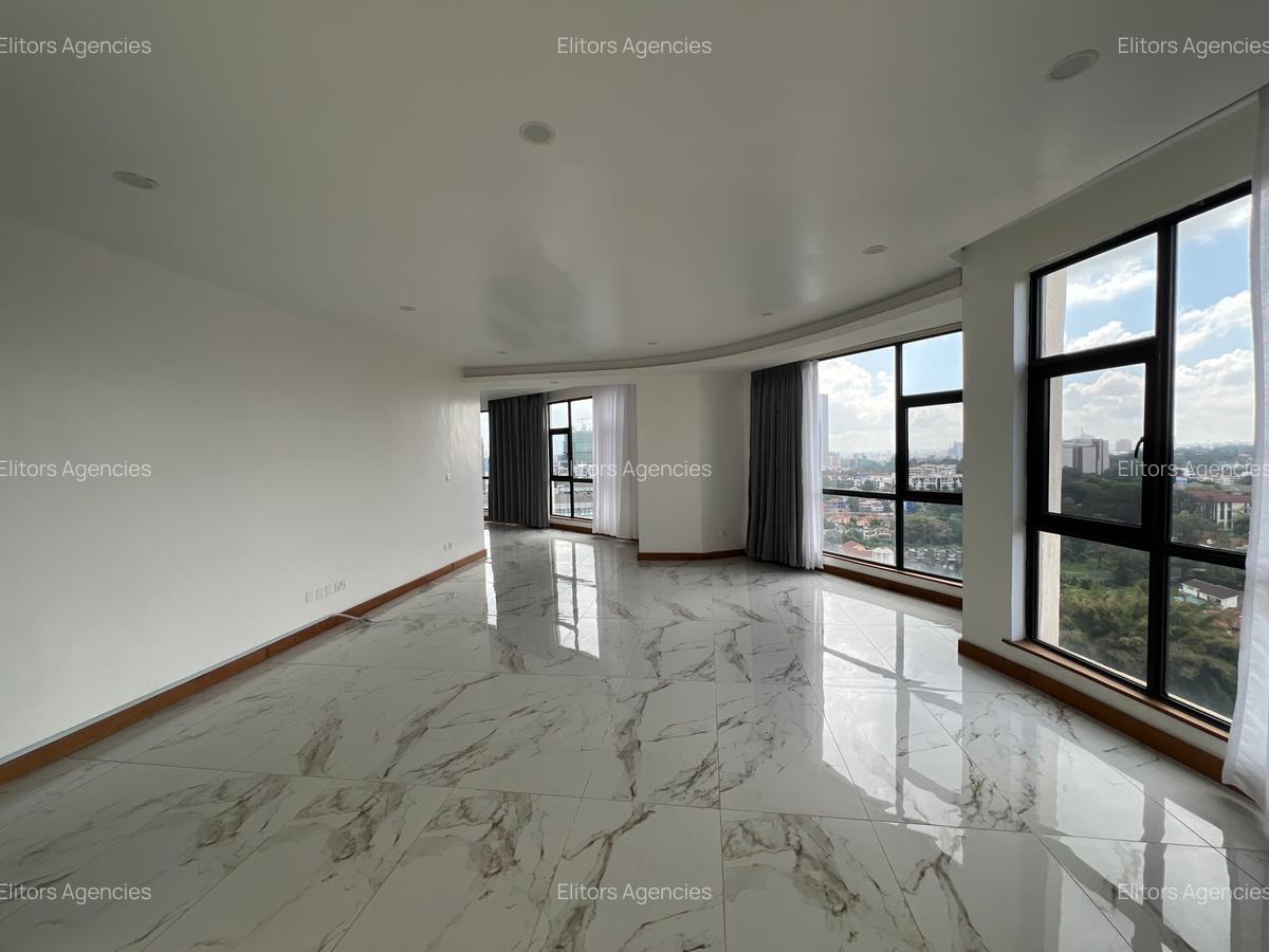 4 Bed Apartment with En Suite at Lantana Road - 3