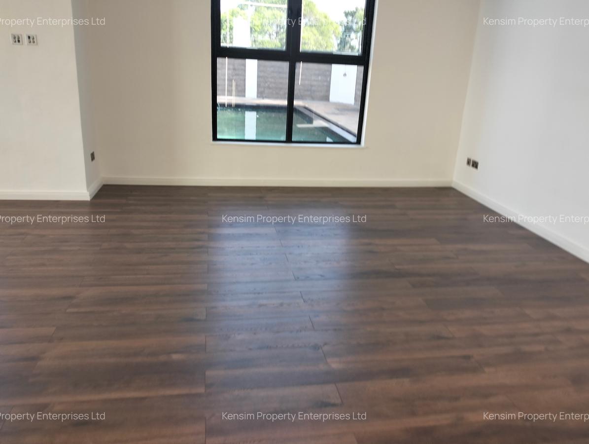 5 Bed Townhouse with En Suite in Lavington - 8