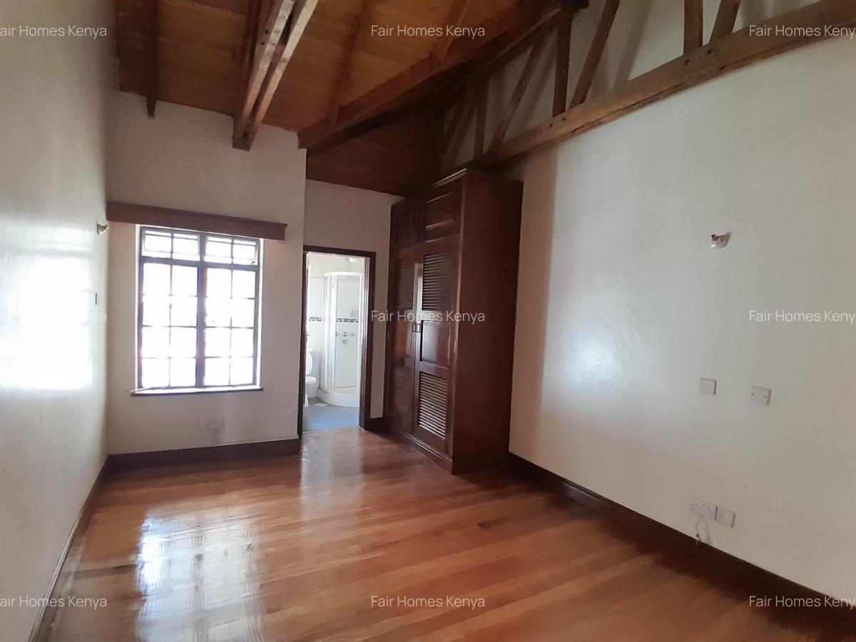 4 Bed Apartment with En Suite at Mararo Road - 8