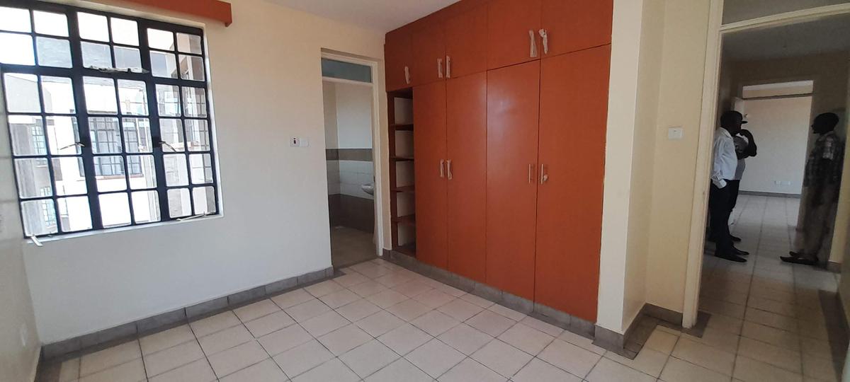 3 Bed Apartment with En Suite at Komarock - 8