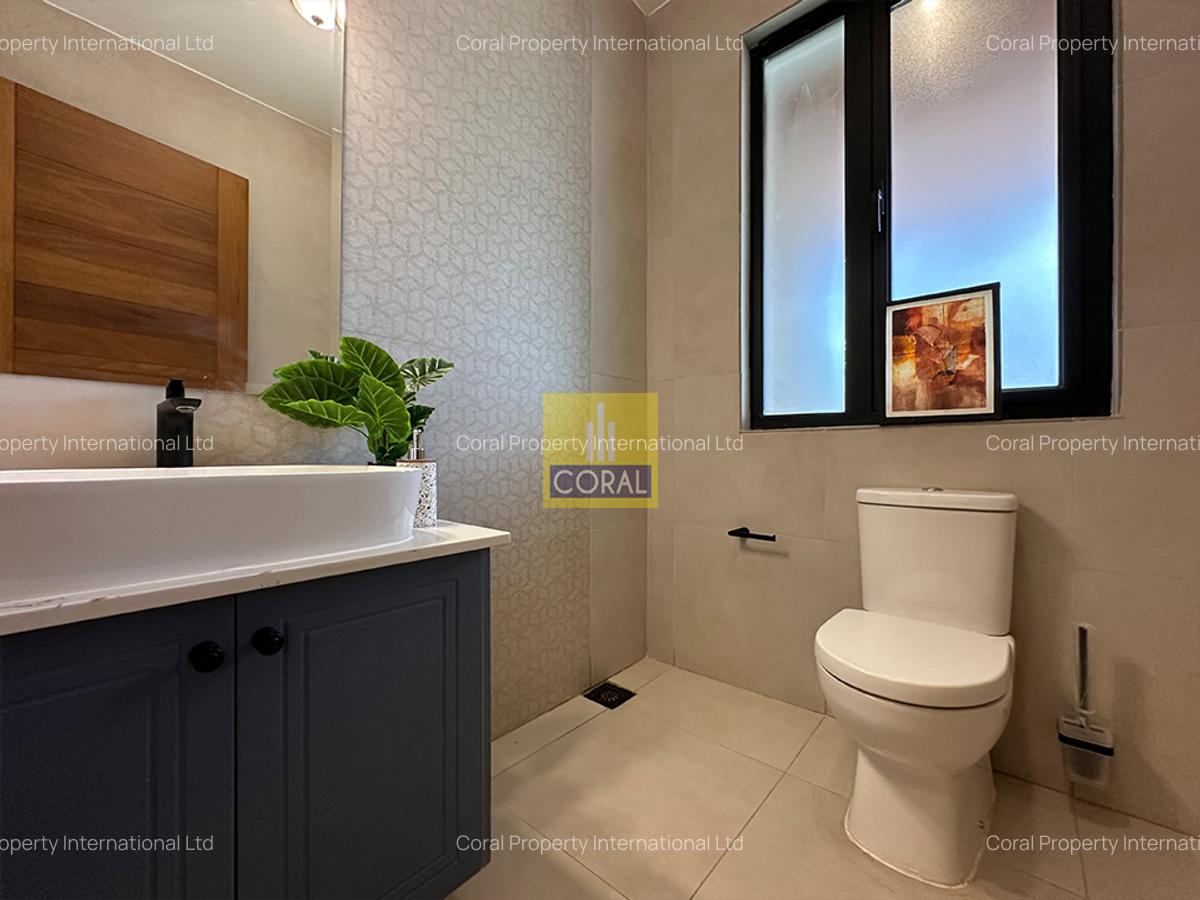 5 Bed House in Runda - 7