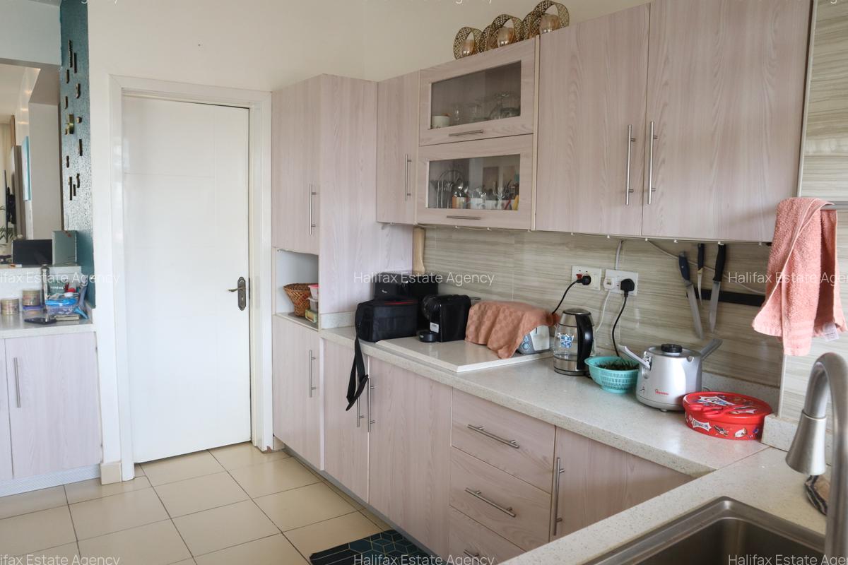 3 Bed Apartment with En Suite at Brookside Drive - 4