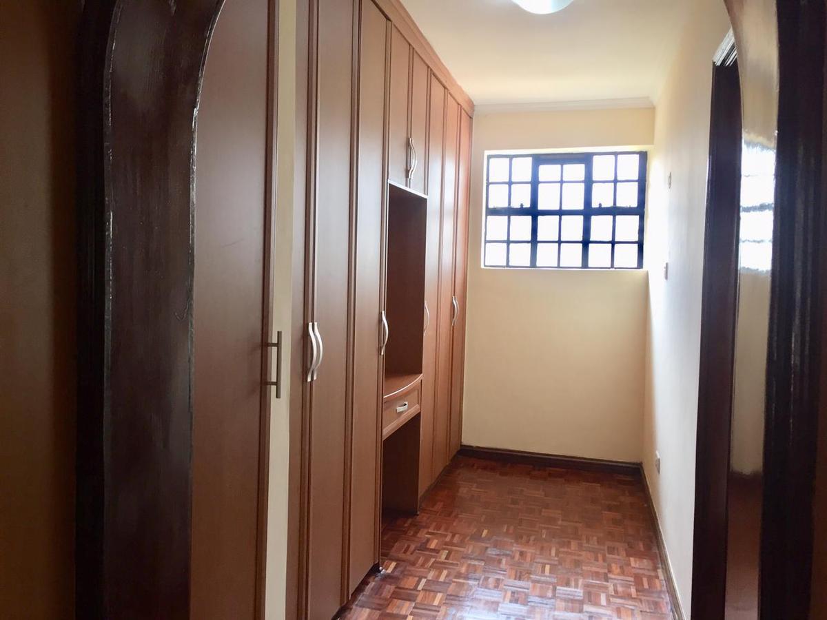 4 Bed House with En Suite in Runda - 13