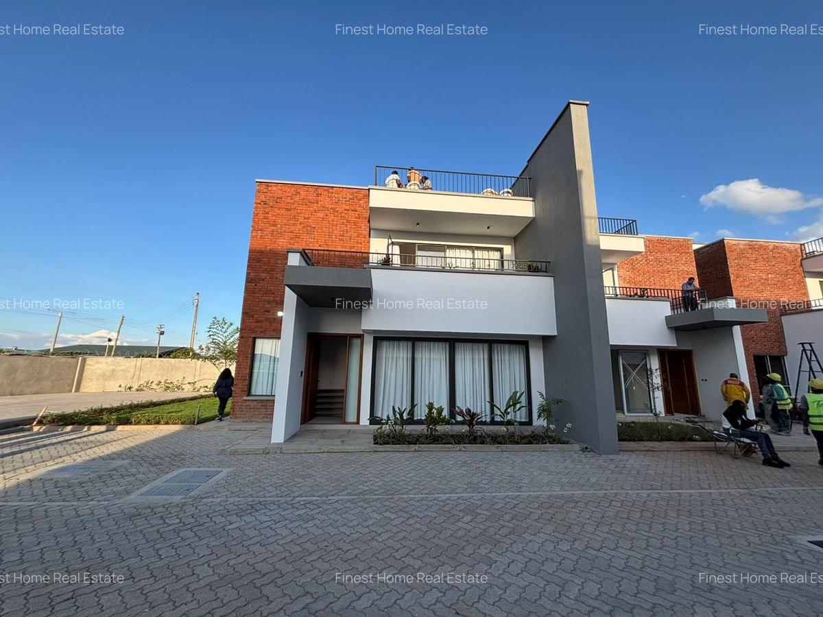 4 Bed Townhouse with En Suite at Langata Road - 1