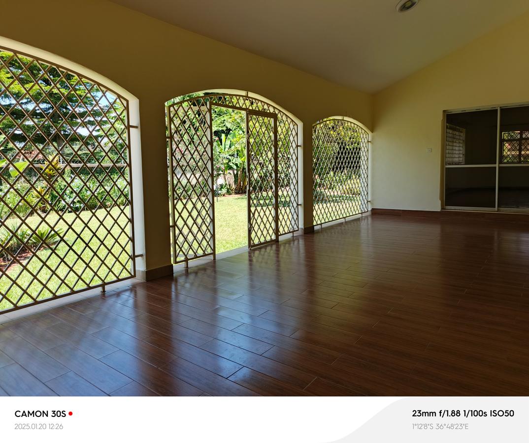 5 Bed House with En Suite in Runda - 8