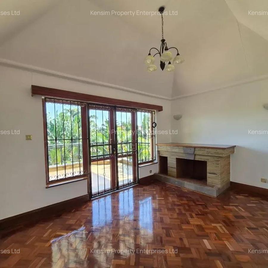 5 Bed Townhouse with En Suite in Runda - 4