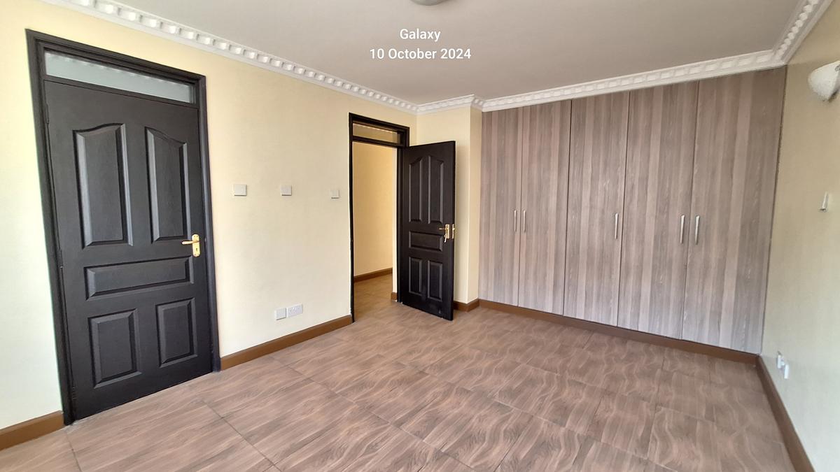 5 Bed Townhouse with En Suite at Convent Drive - 5