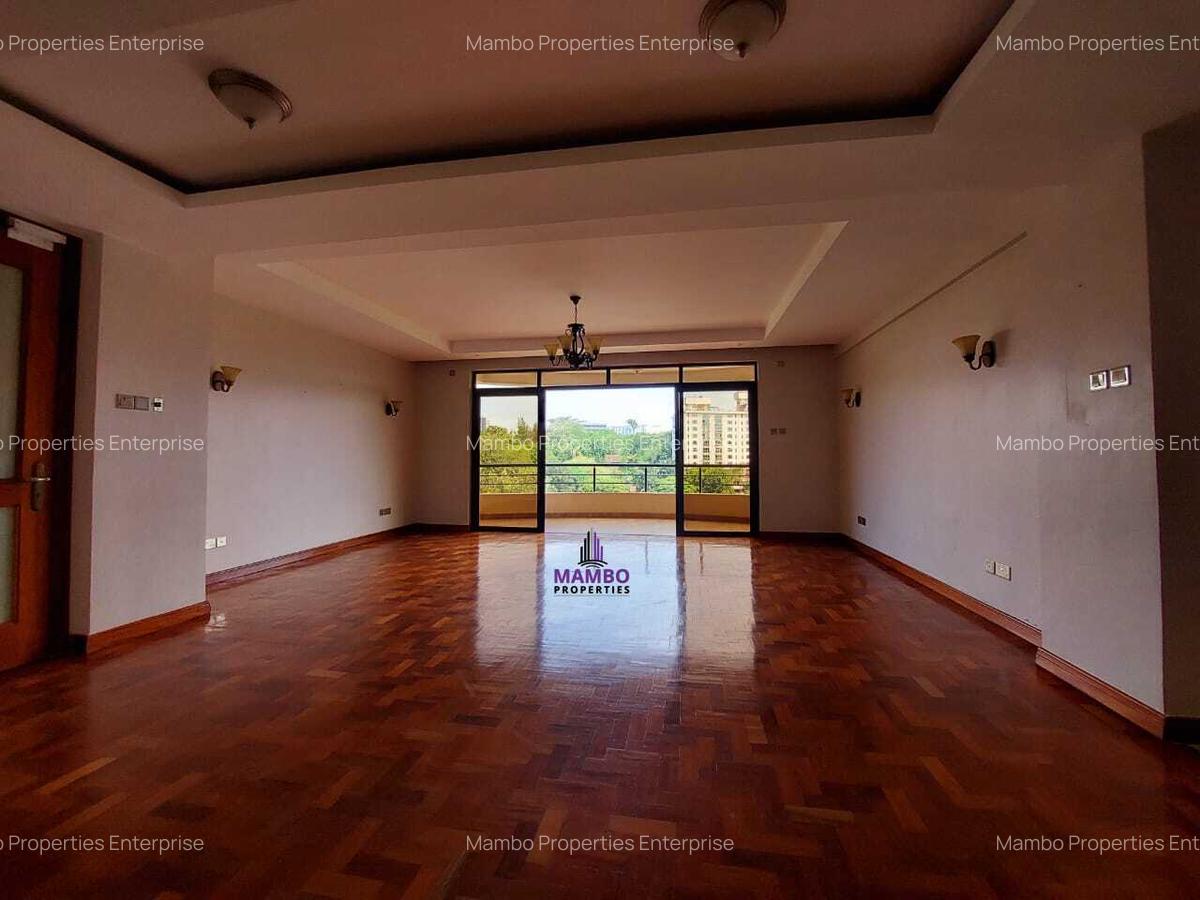 3 Bed Apartment with En Suite at Riverside Drive - 17