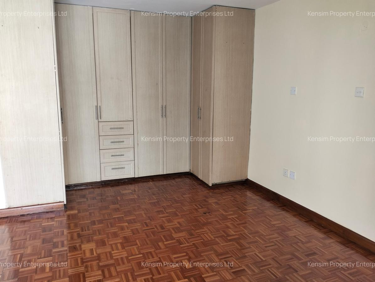 5 Bed Townhouse with En Suite in Lavington - 15
