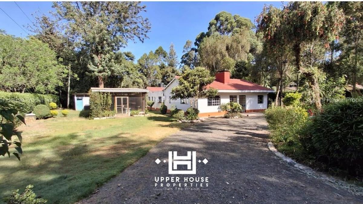 3 Bed House with En Suite at Samat Estate - 1