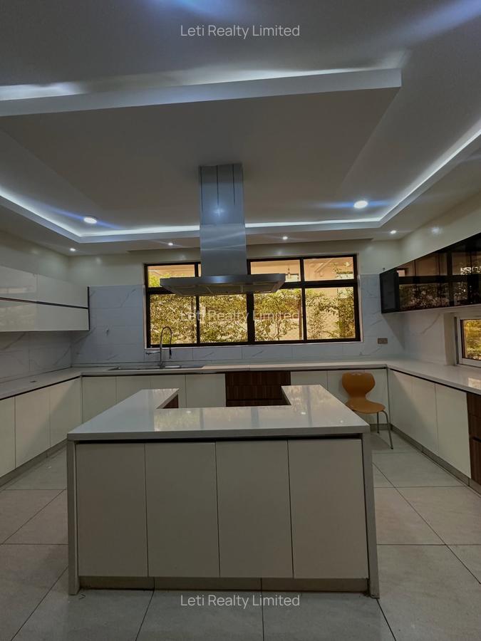 5 Bed Townhouse with En Suite in Kileleshwa - 10