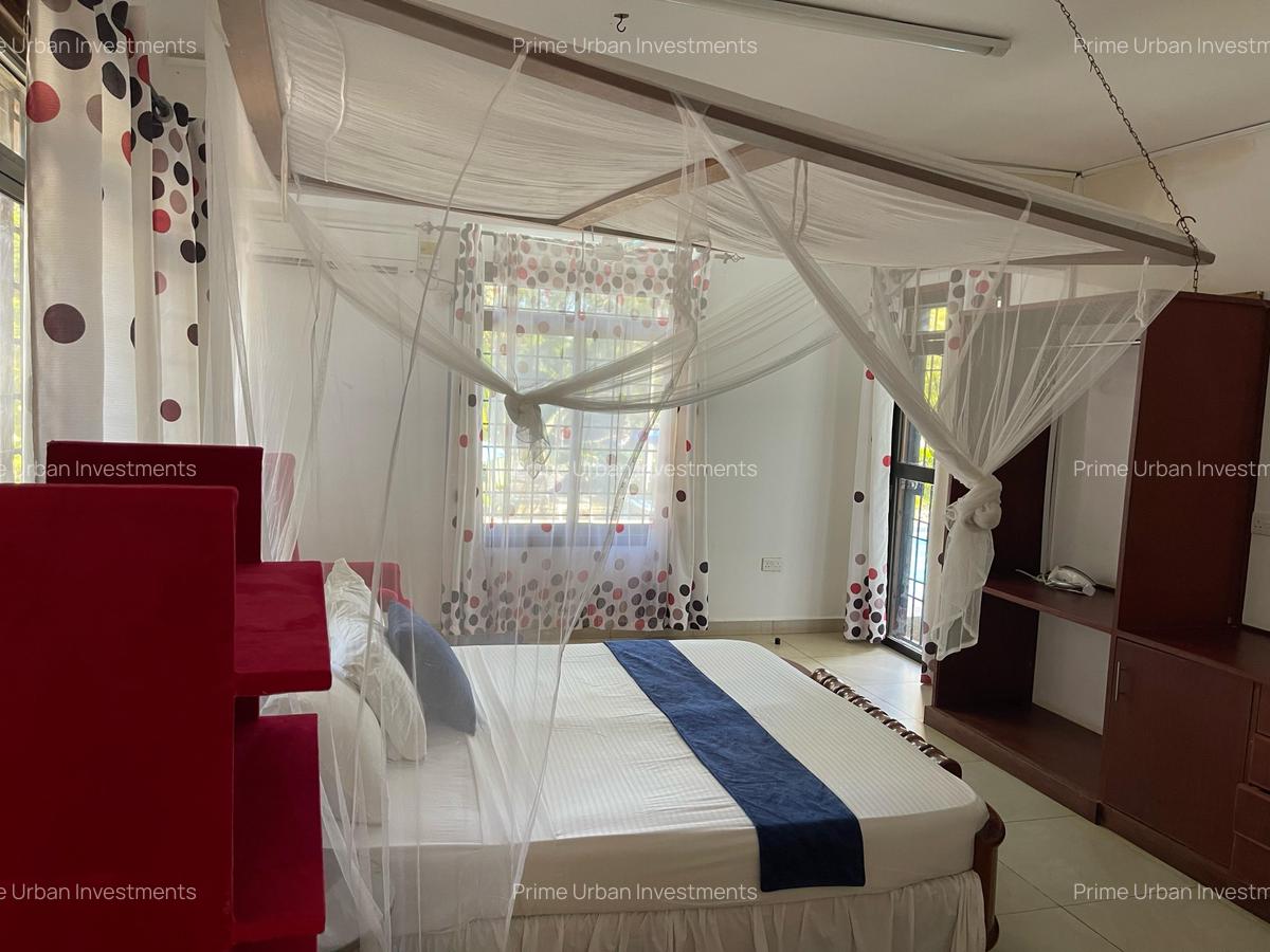 7 Bed Villa with En Suite in Mtwapa - 10