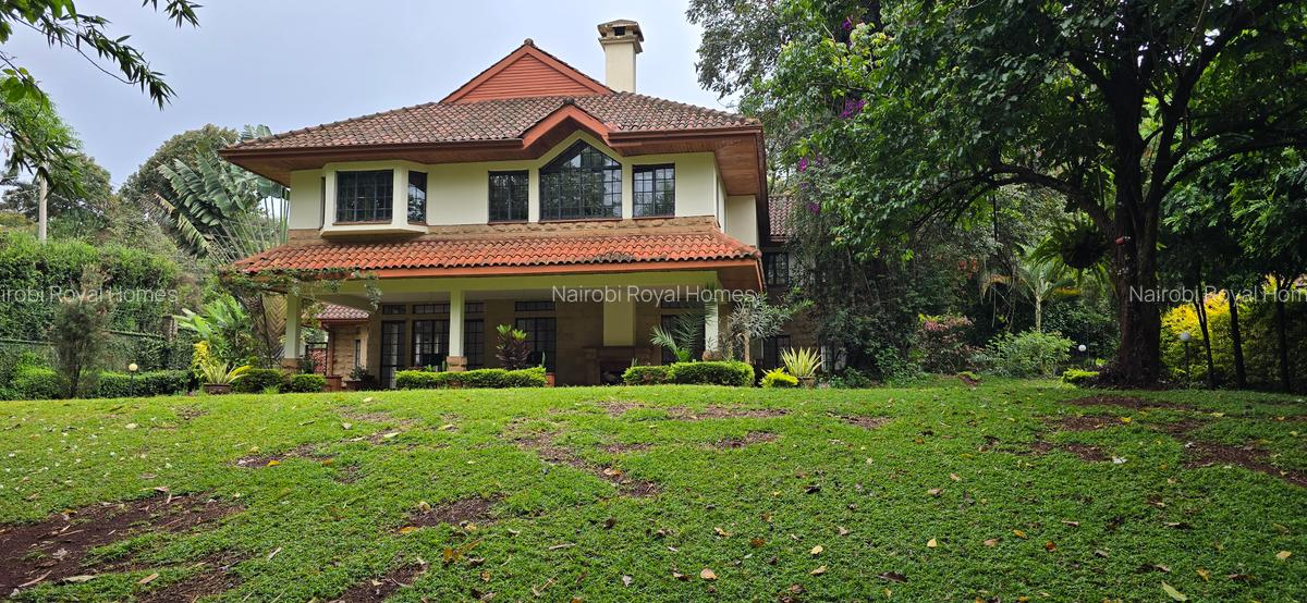 5 Bed House with En Suite at Rosslyn Lone Tree - 1