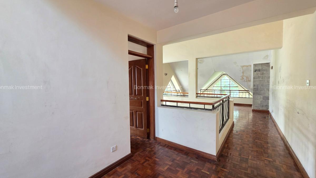 4 Bed Townhouse with En Suite at Lavington Green - 8