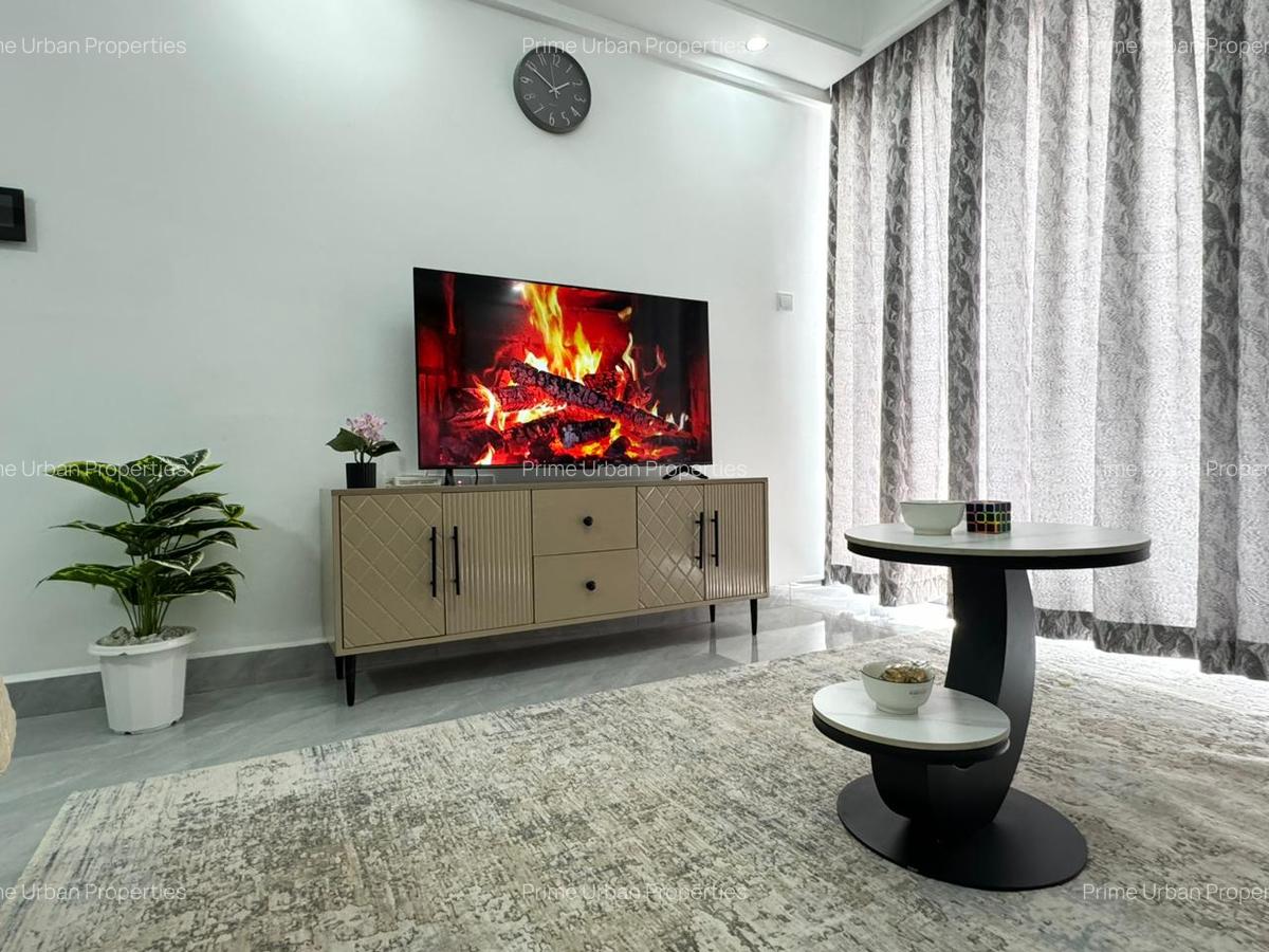 Serviced 2 Bed Apartment with En Suite in Westlands Area - 10