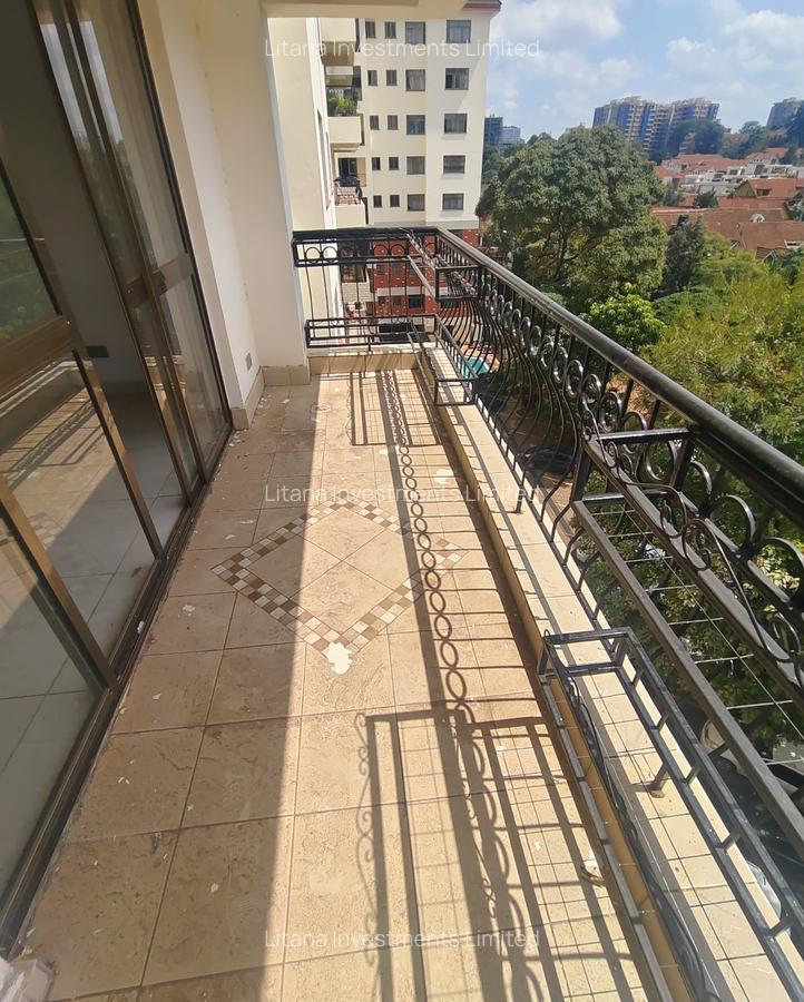 4 Bed Apartment with En Suite in Kilimani - 5