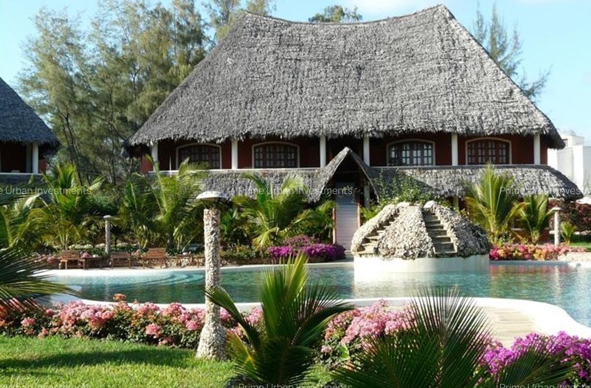 2 Bed Villa with En Suite at Tembo Court - 5