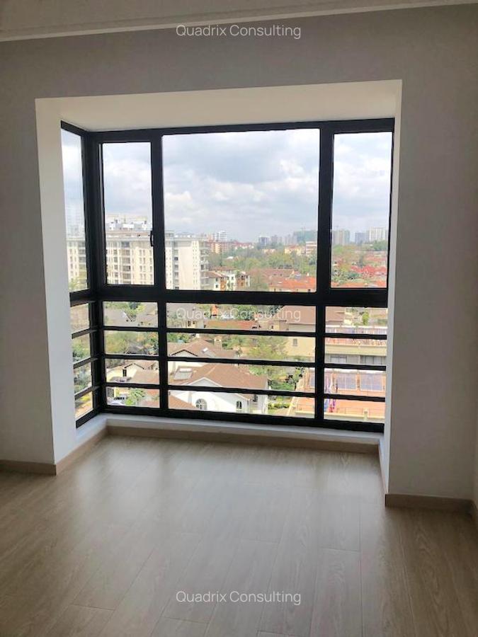 Serviced 1 Bed Apartment with En Suite at Othaya Road - 4