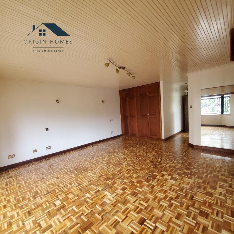 4 Bed Townhouse with En Suite at Westlands - 4