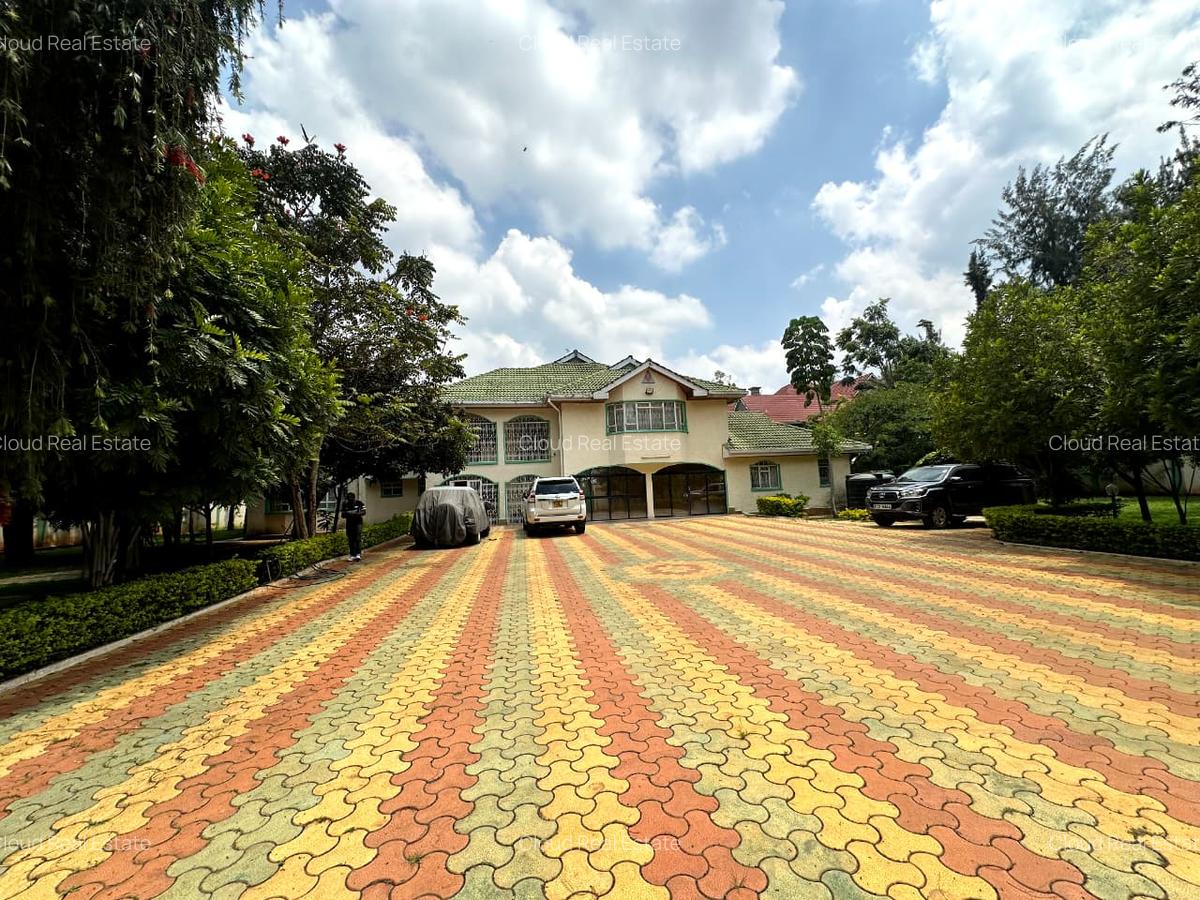 5 Bed House with En Suite in Karen - 1