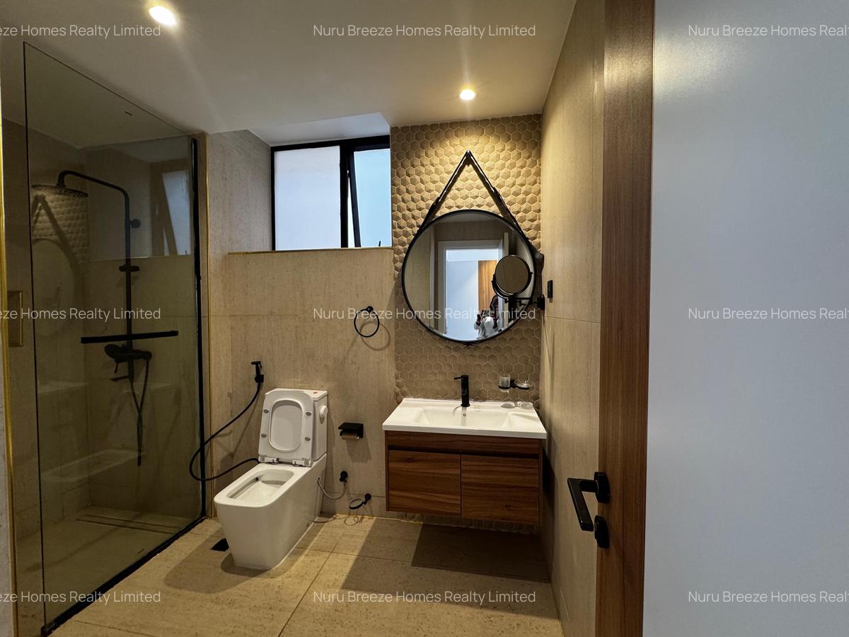 2 Bed Apartment with En Suite in Brookside - 5