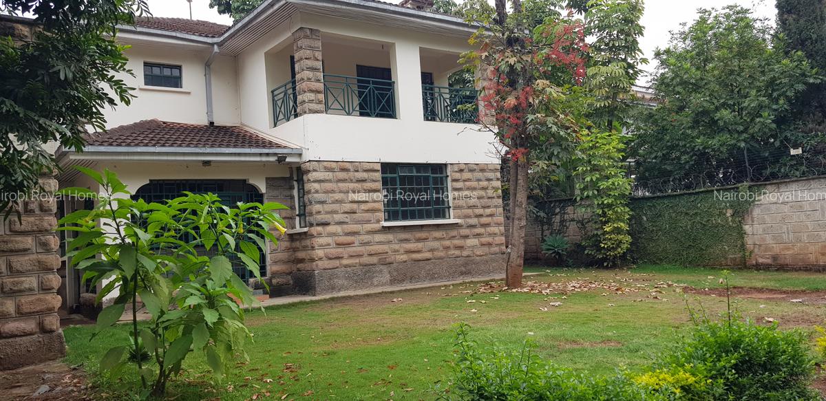 6 Bed House with En Suite at Lavington Road - 5