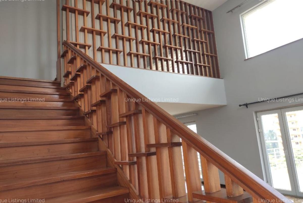 4 Bed Apartment with En Suite in Lavington - 6