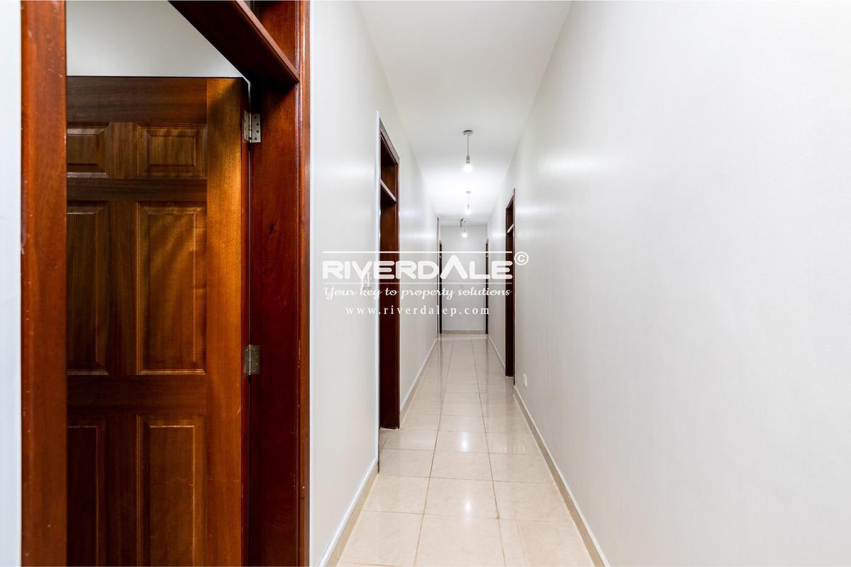 Furnished 3 Bed Apartment with En Suite in Kileleshwa - 5