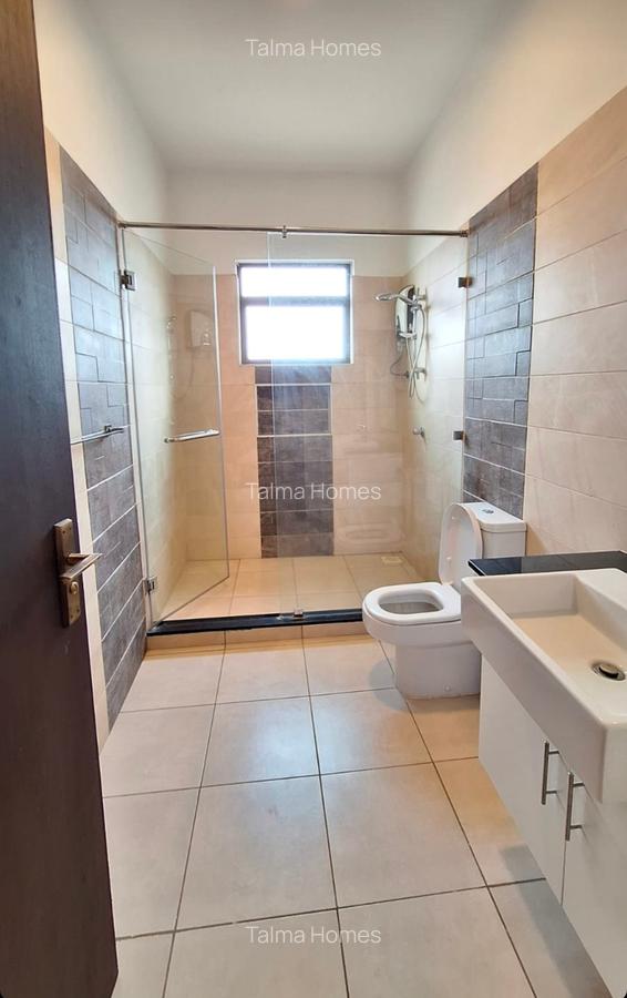 3 Bed Apartment with En Suite in General Mathenge - 5