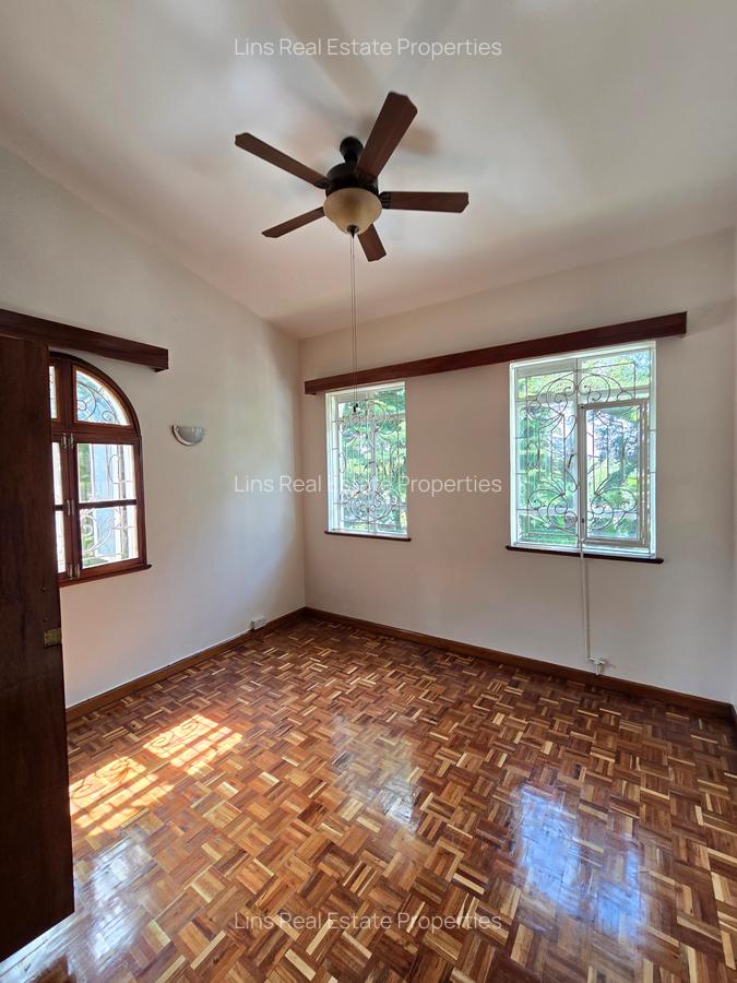 5 Bed House with En Suite in Nyari - 8