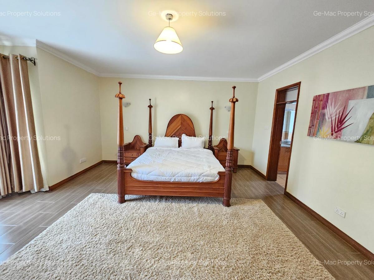 5 Bed House with En Suite in Runda - 15