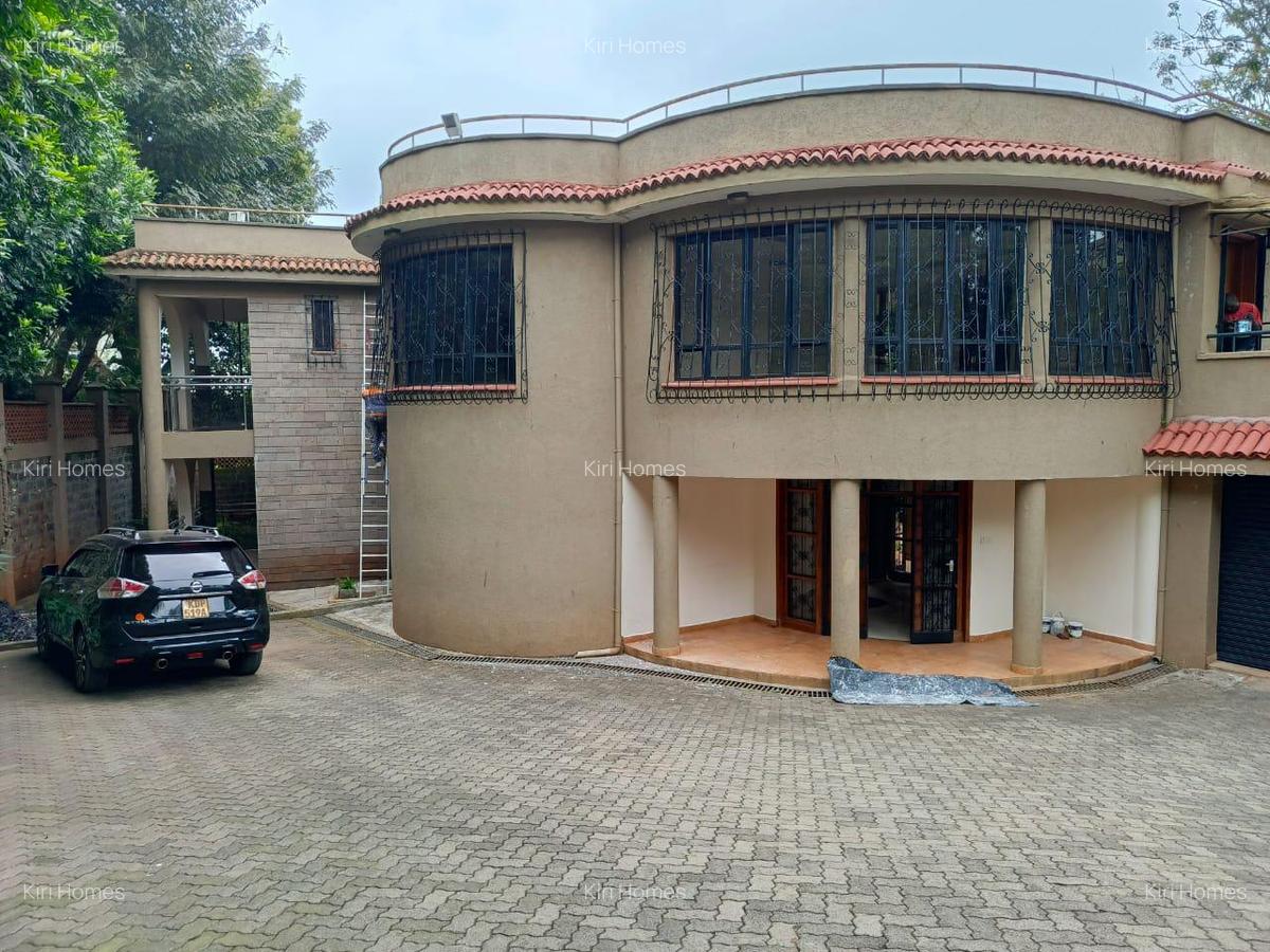 4 Bed Townhouse with En Suite in Nyari - 3