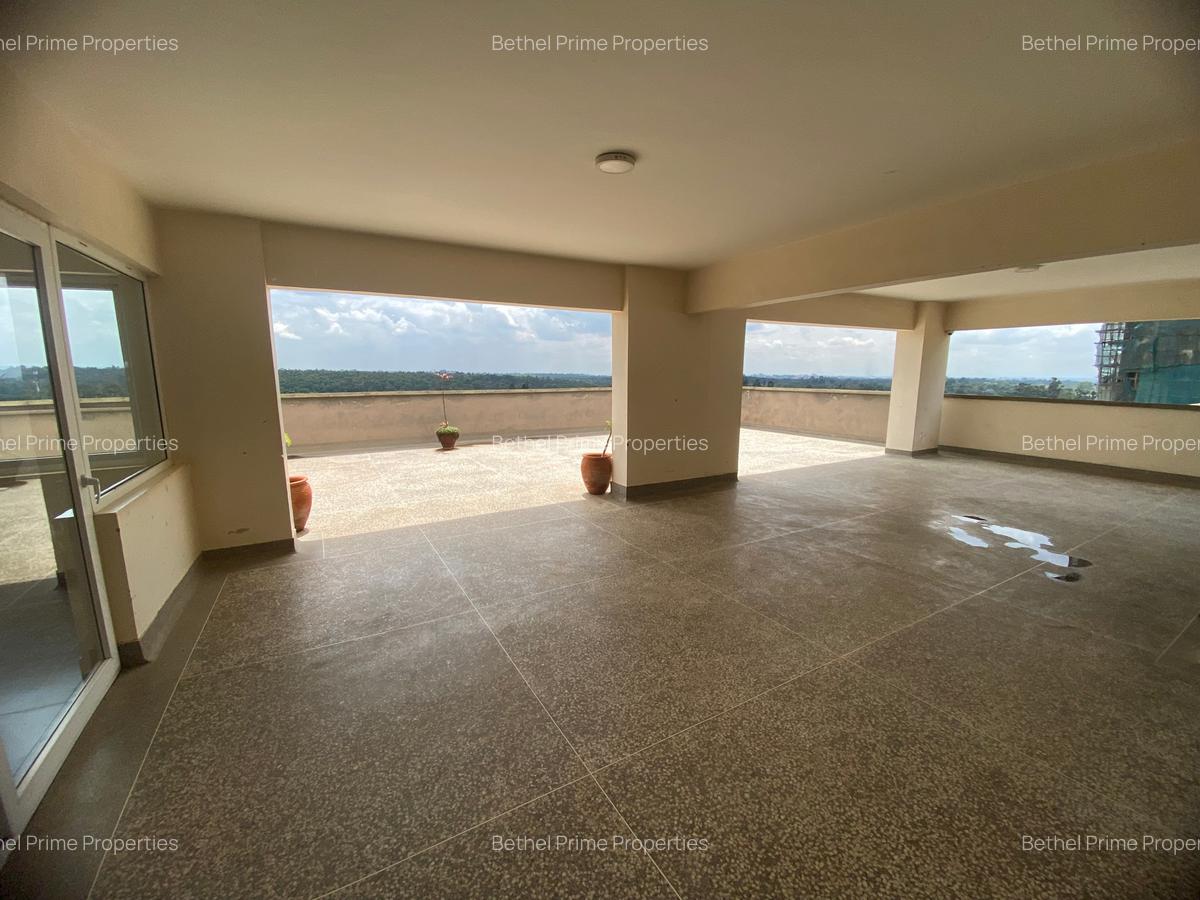 4 Bed Apartment with En Suite in Parklands - 8