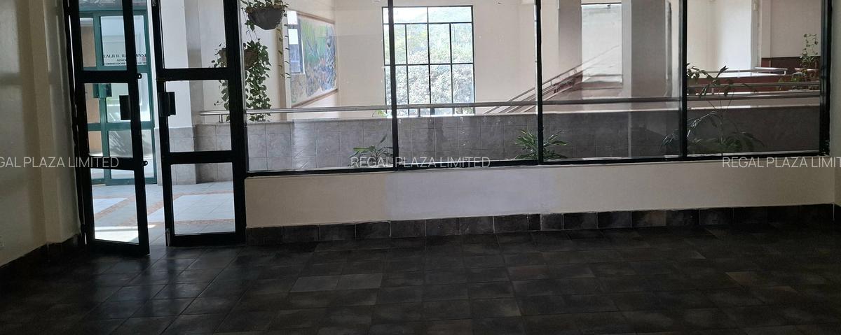 1,321 ft² Office at Sixth Parklands Avenue - 2