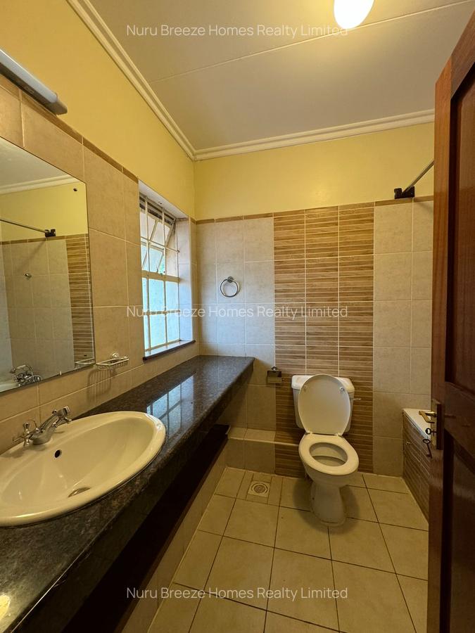 5 Bed Townhouse with En Suite in Rosslyn - 16