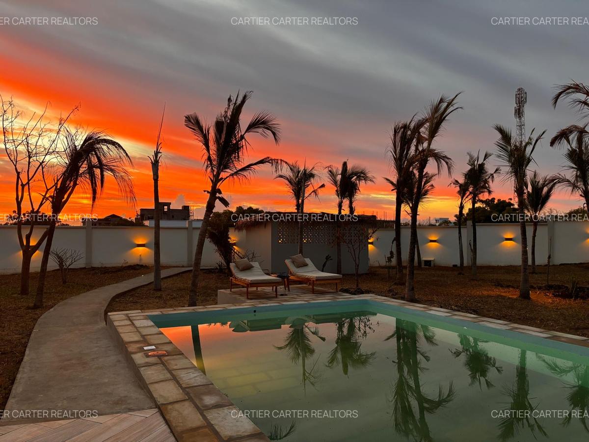 4 Bed Villa with En Suite in Watamu - 1